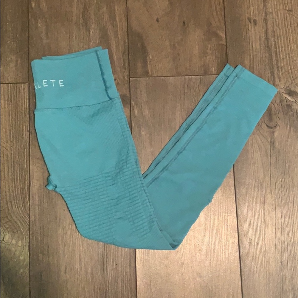 Alphalete Halo Leggings